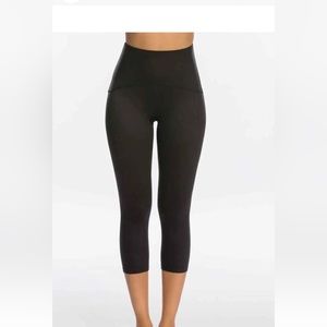 Spanx S/P Lamn Cropped Leggings-NWT